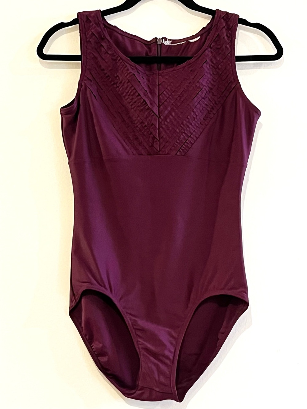Capezio Girl’s Plum One-Piece Ballet Leotard Zipper Back Chevron Rib Texture